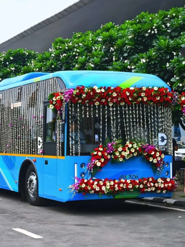 दिल्ली में शुरू हुई यू-स्पेशल बस: दिल्ली यूनिवर्सिटी छात्रों के लिए सुविधा