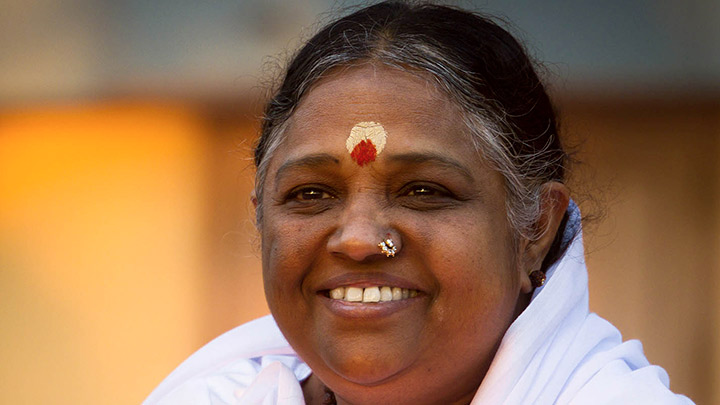 Mata Amritanandamayi (Amma)
