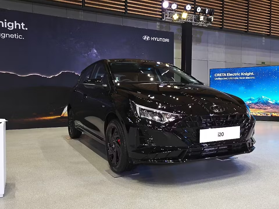 Hyundai i20 Knight: Unleash the Dark Knight of Hatchbacks 3 image 354