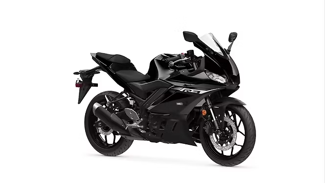 Against Yamaha R3